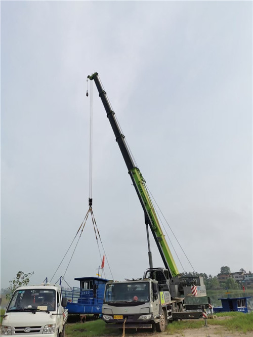 琼中县桥梁建设吊装案例
